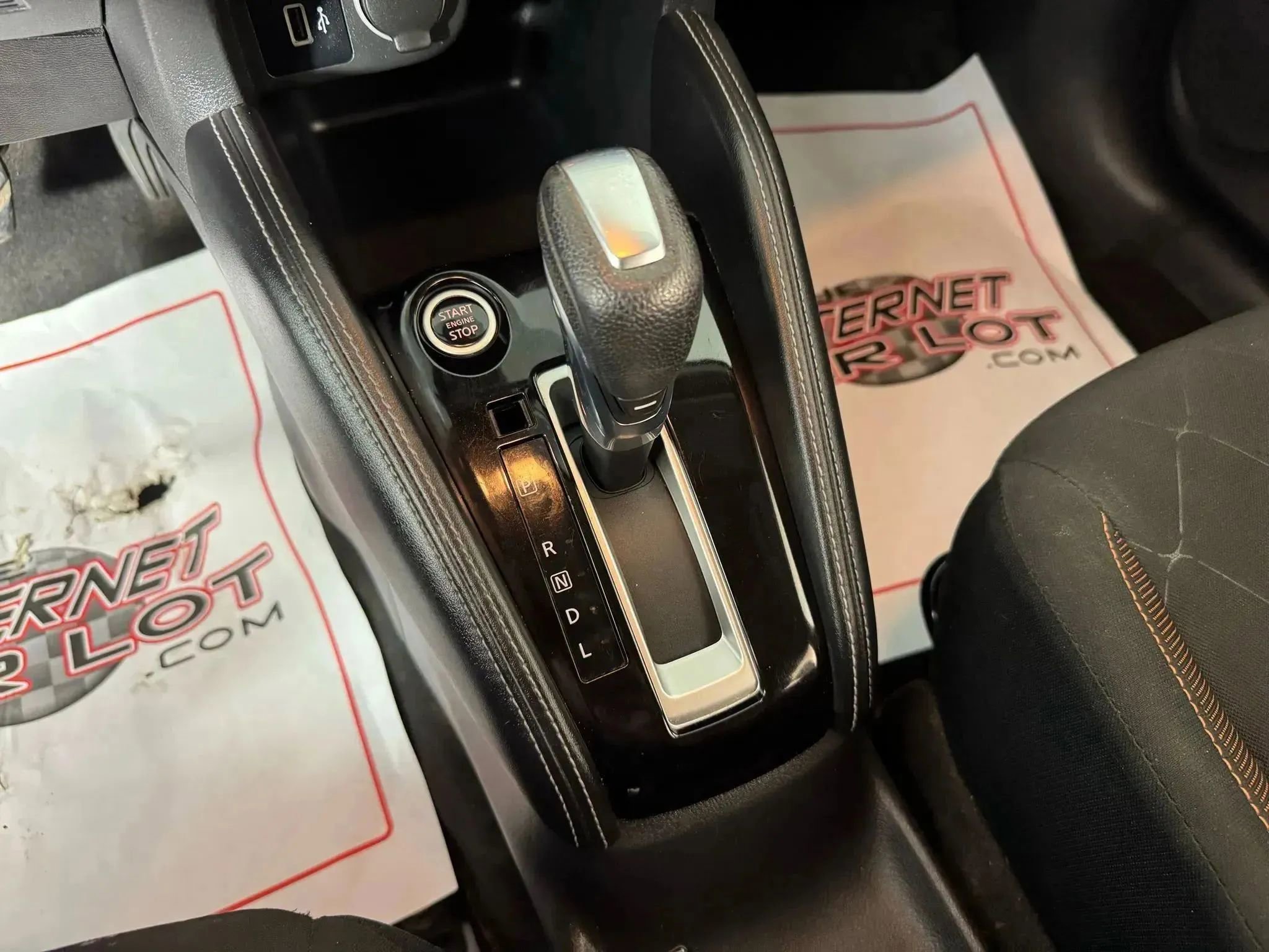 Used 2020 Nissan Kicks SR image 21