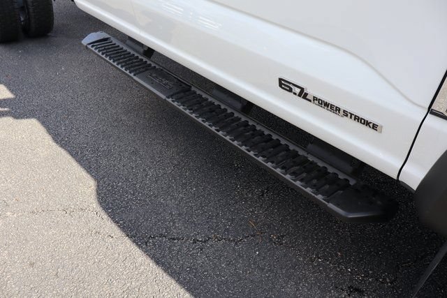 New 2026 Ford F550 4x4 Supercab Super Duty image 17