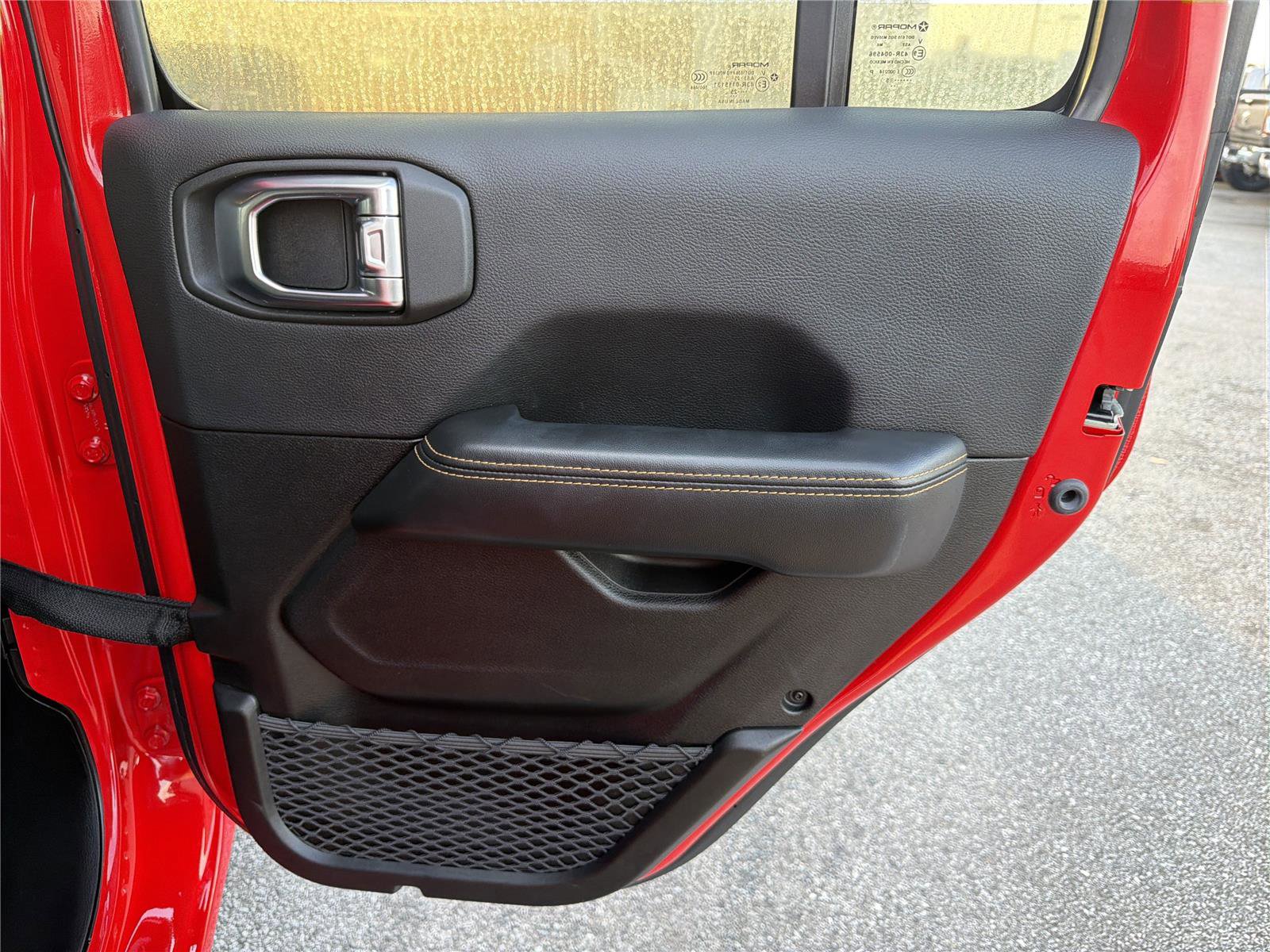 Used 2025 Jeep Wrangler Sahara w/ Safety Group image 16