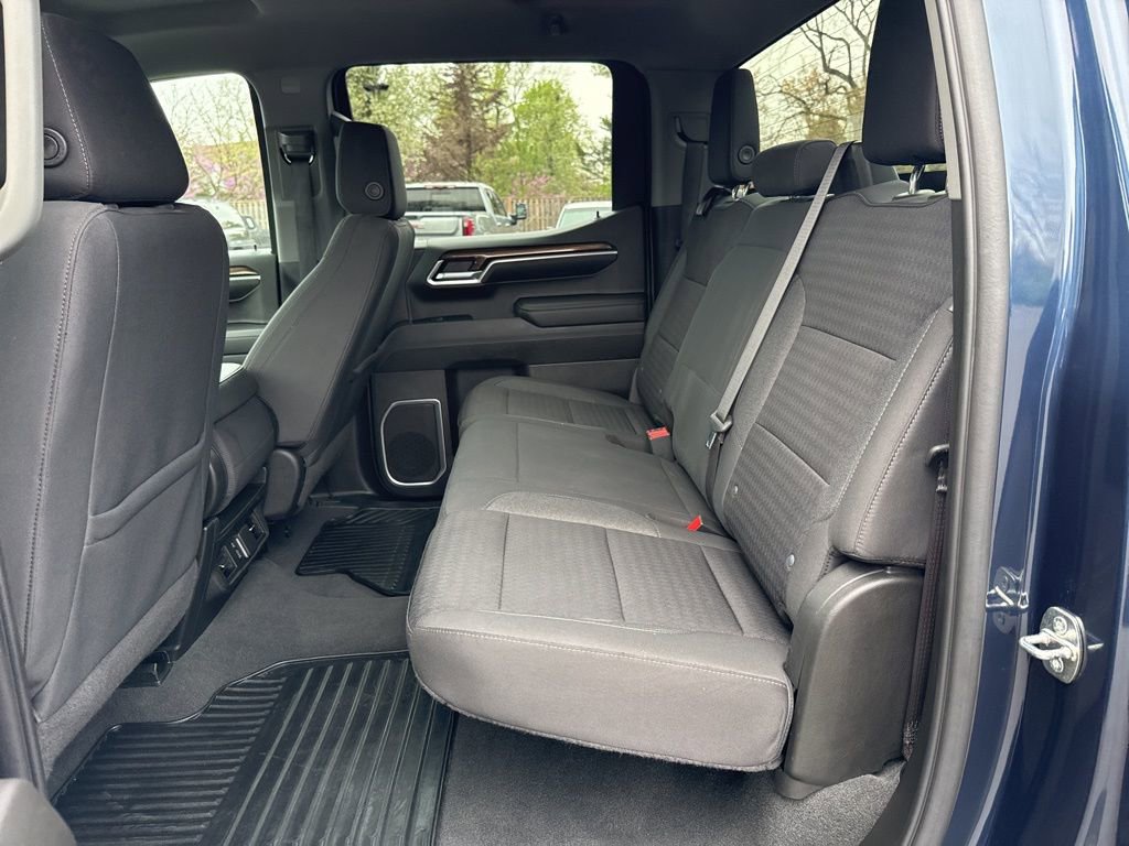 Used 2022 Chevrolet Silverado 1500 LT AWD/4WD image 42