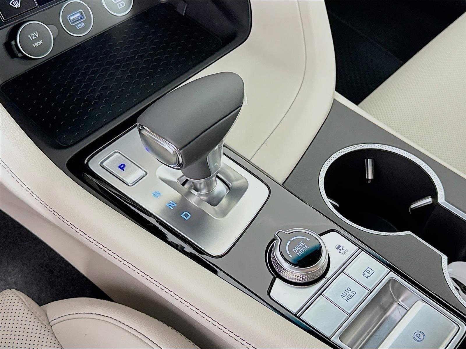 New 2025 Genesis G70 2.5T AWD/4WD image 18