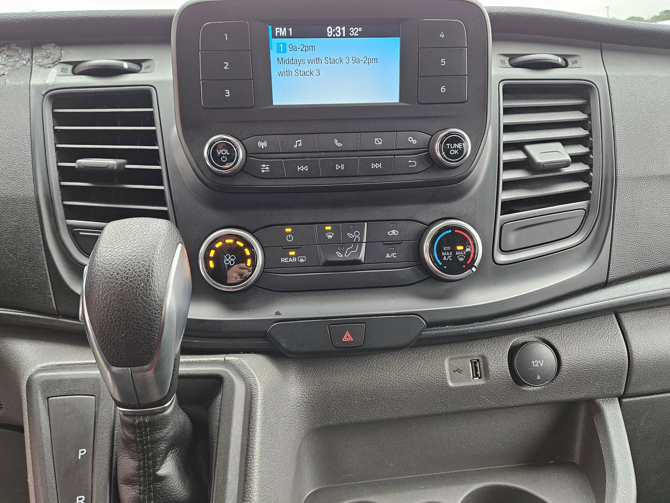 Used 2024 Ford Transit 250 Low Roof w/ Exterior Upgrade Package image 14