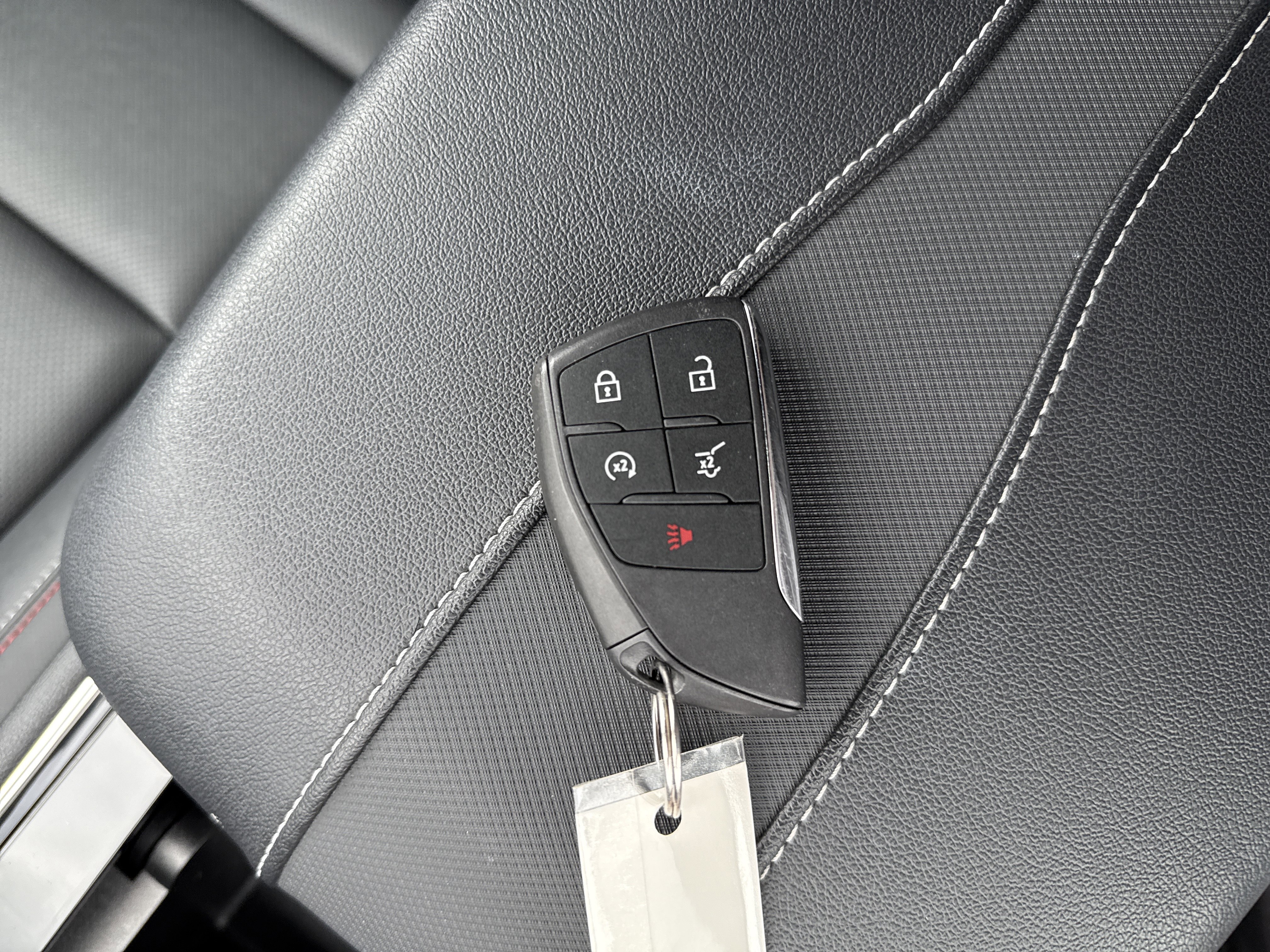 Used 2025 Chevrolet Traverse Z71 image 27