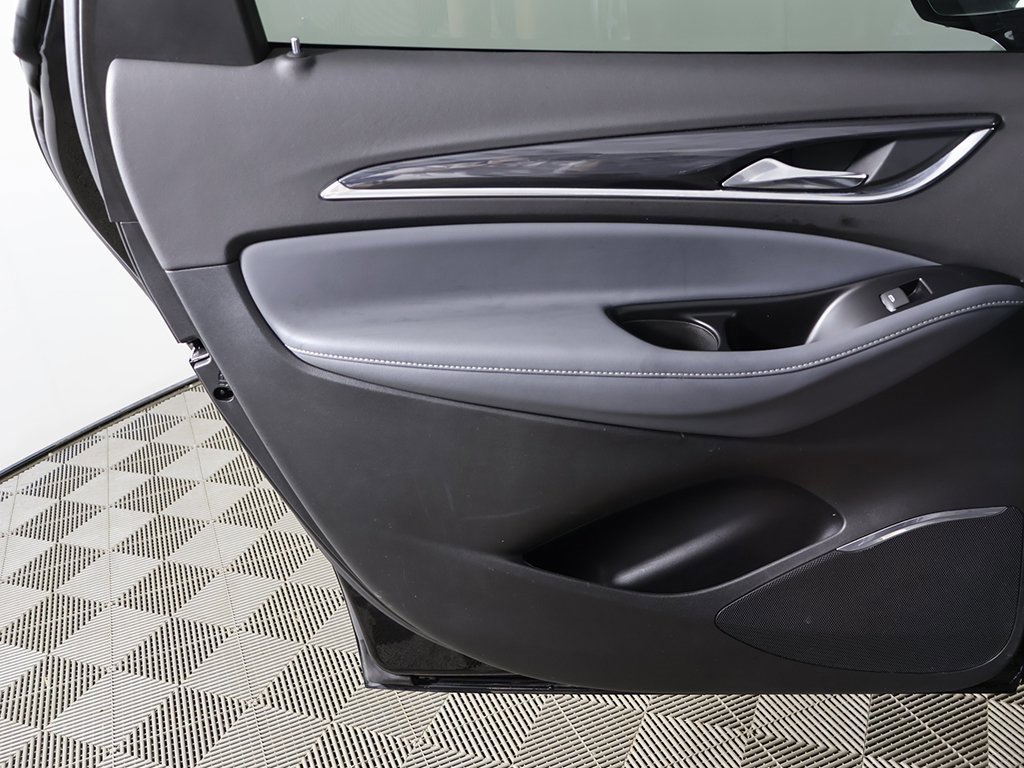 Used 2024 Buick Enclave Premium image 26