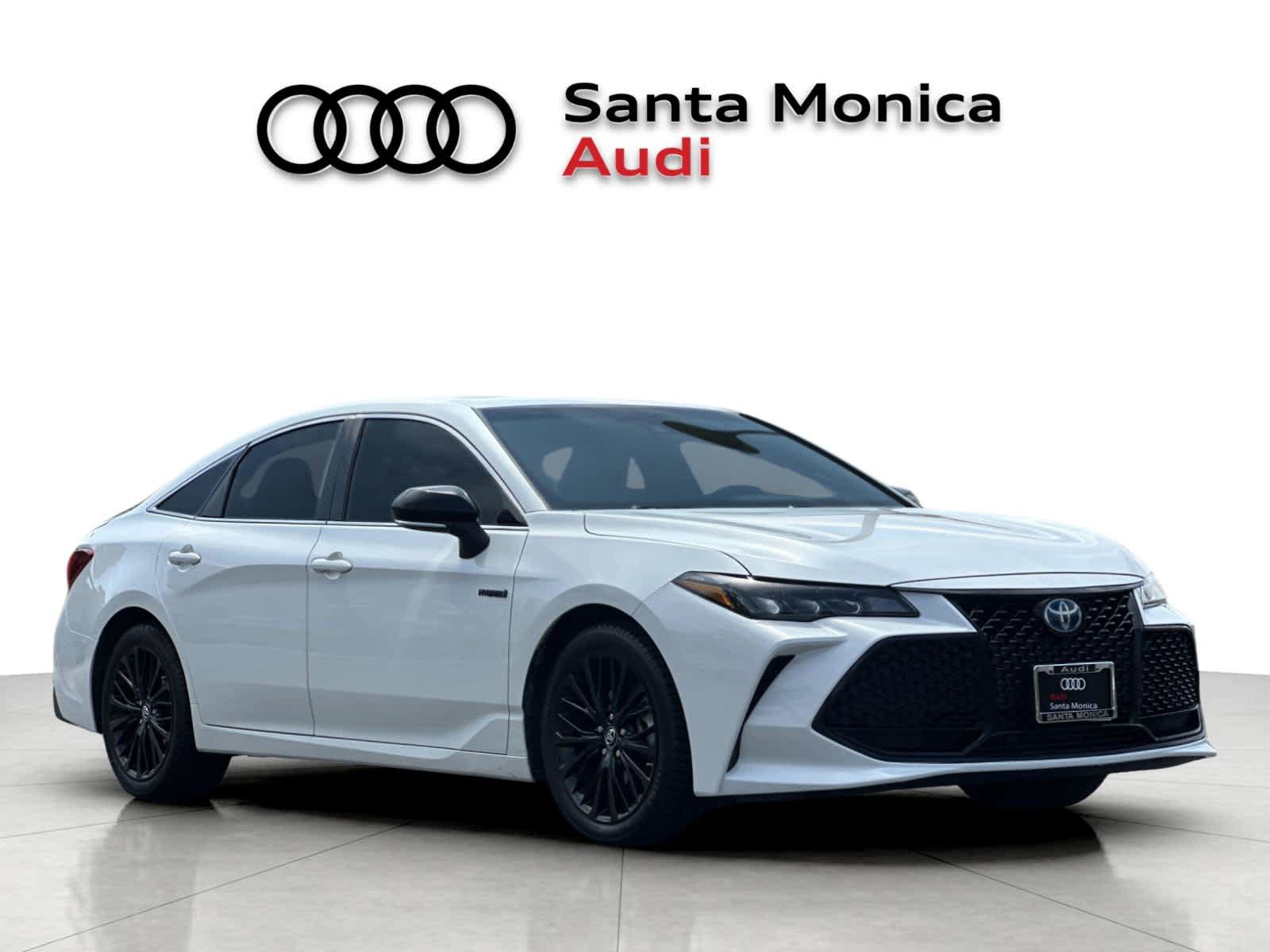 Used 2019 Toyota Avalon XSE w/ All Weather Liner Package FWD image 9