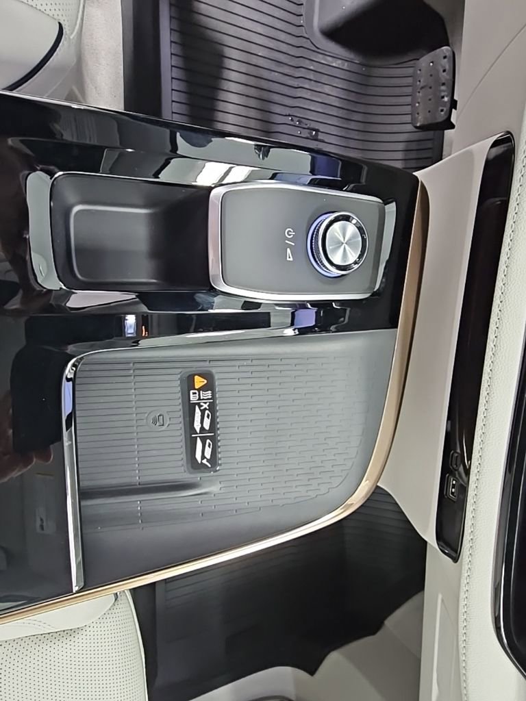 New 2026 Buick Enclave Avenir w/ Super Cruise Package image 21