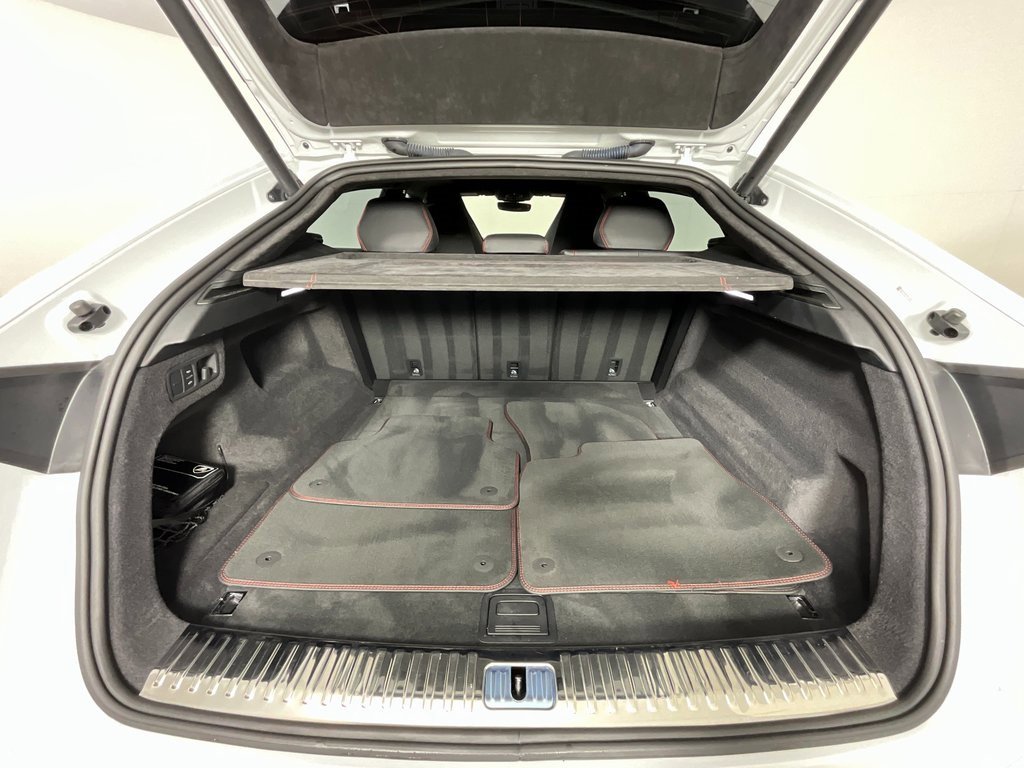 Used 2020 Lamborghini Urus image 27