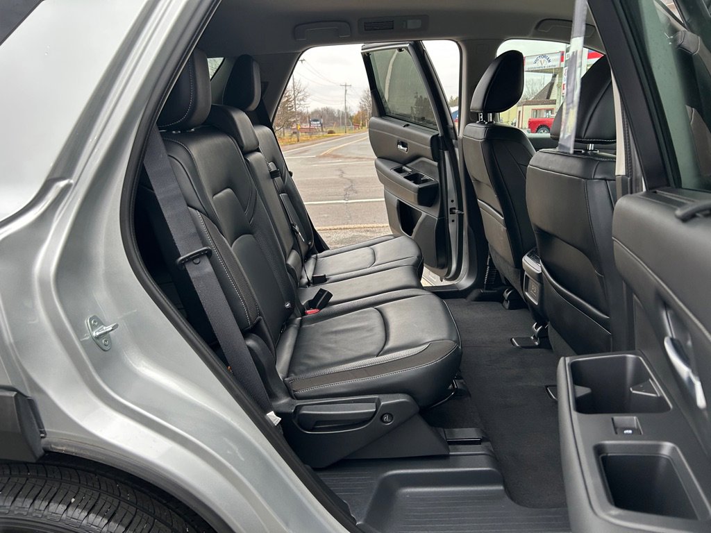 Used 2022 Nissan Pathfinder SL image 23