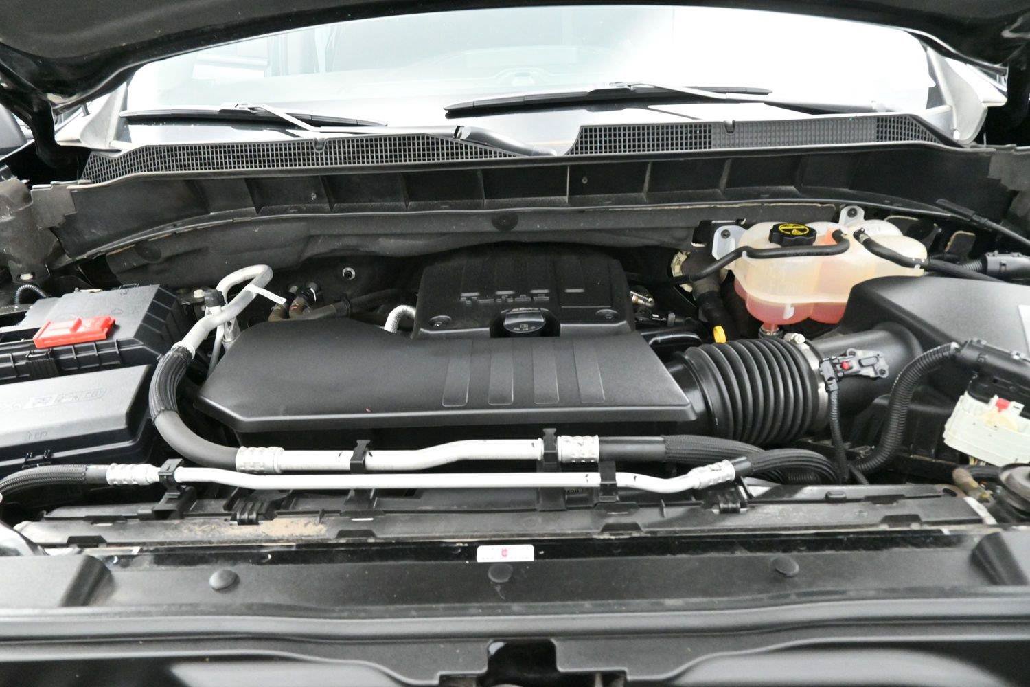 Used 2024 Chevrolet Silverado 1500 Custom AWD/4WD image 33