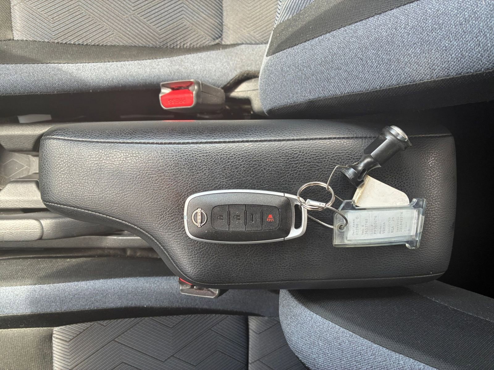 Used 2025 Nissan Versa SV FWD image 21