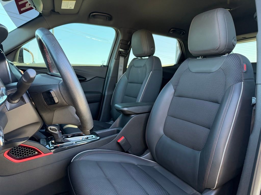 Used 2022 Chevrolet TrailBlazer RS w/ Driver Confidence Package image 10