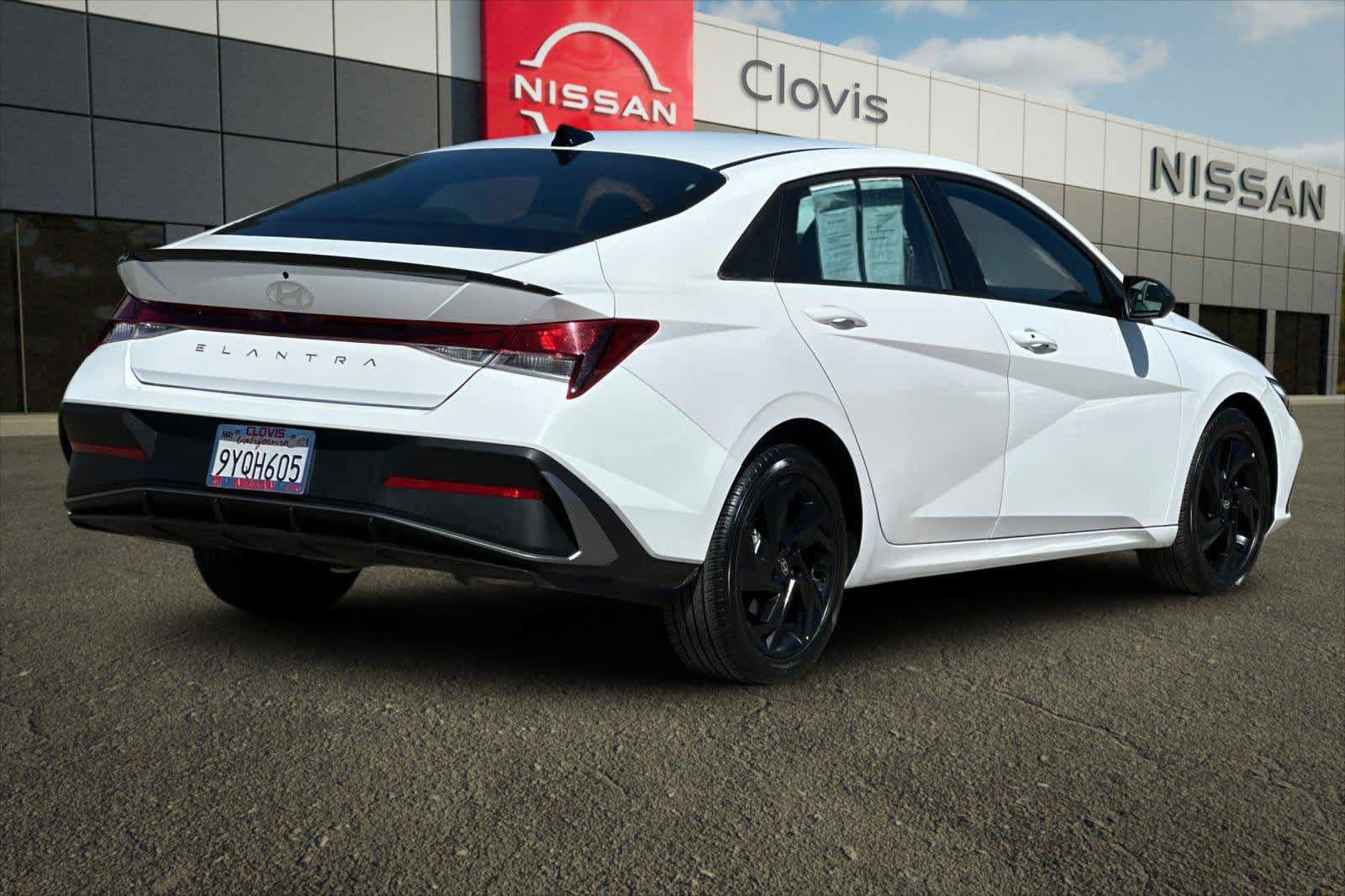Used 2026 Hyundai Elantra Sport FWD image 2
