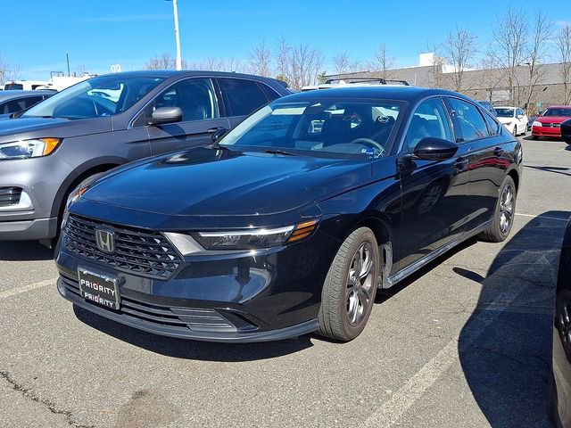 Used 2024 Honda Accord EX image 2