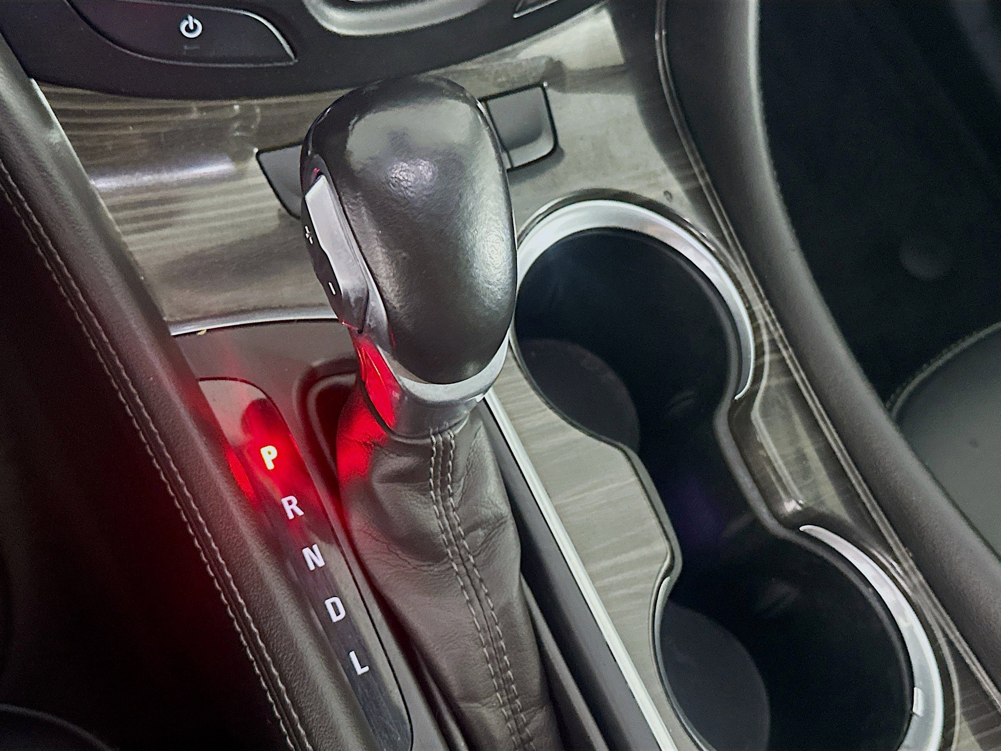 Used 2020 Buick Envision Essence image 24