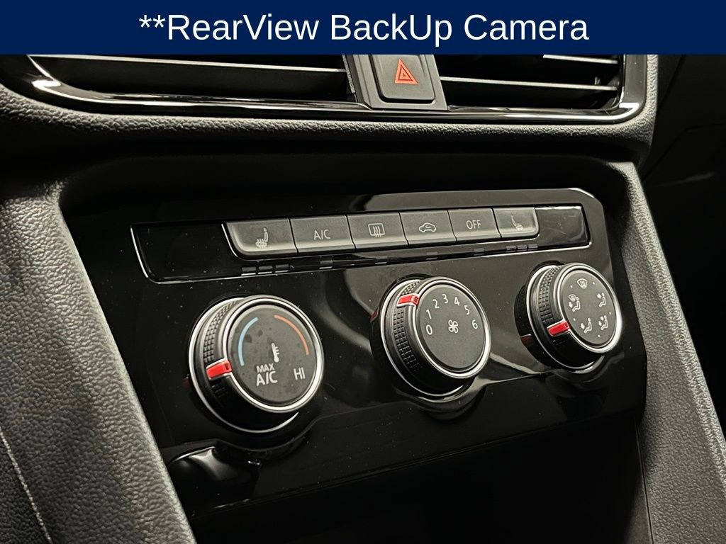 Used 2023 Volkswagen Taos SE w/ Panoramic Sunroof Package AWD/4WD image 11