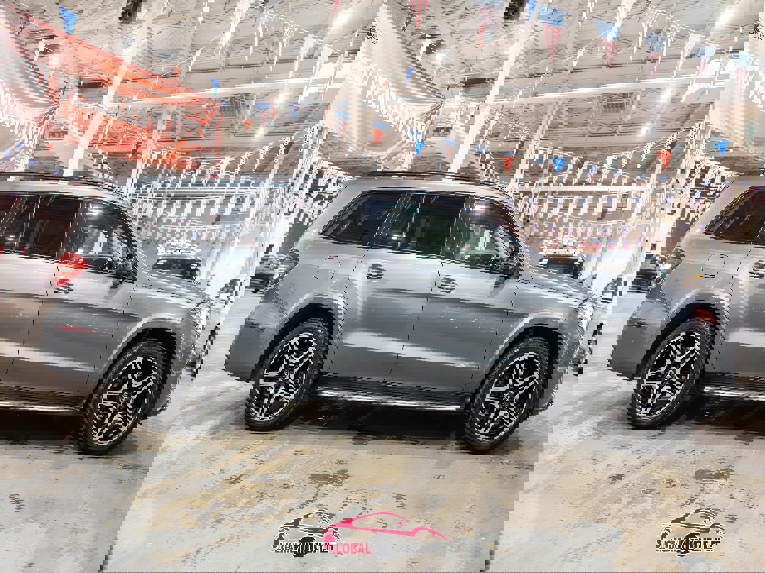 Used 2018 Mercedes-Benz GLS 550 4MATIC w/ Driver Assistance Package image 8