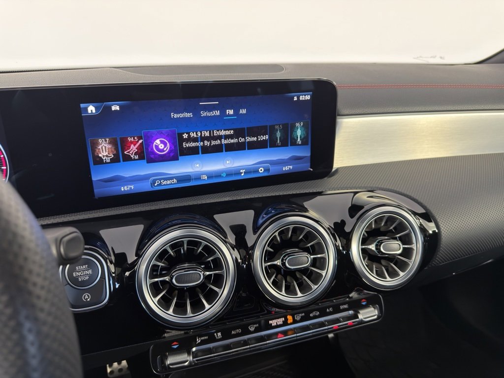 Used 2025 Mercedes-Benz C 300 4MATIC Sedan image 16