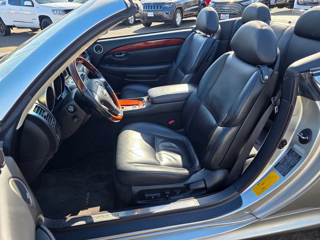 Used 2003 Lexus SC 430 Convertible RWD image 4