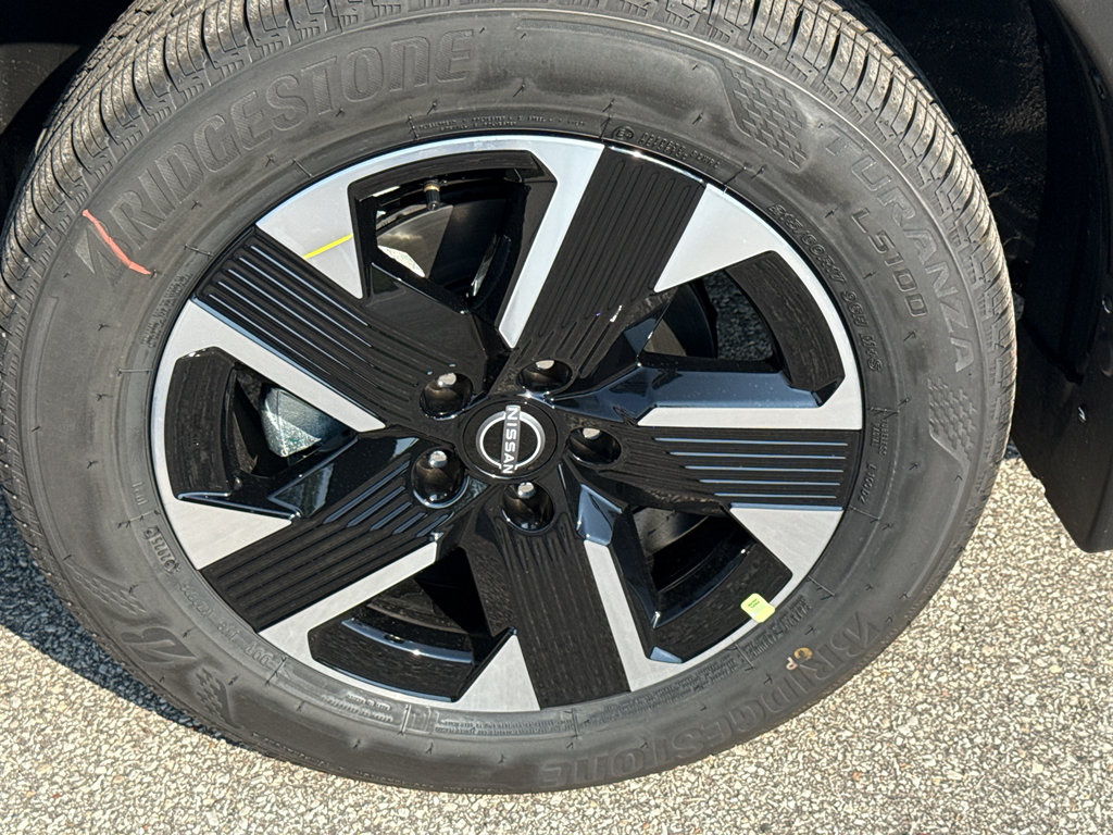 New 2026 Nissan Kicks SV w/ Cold Weather Package image 9