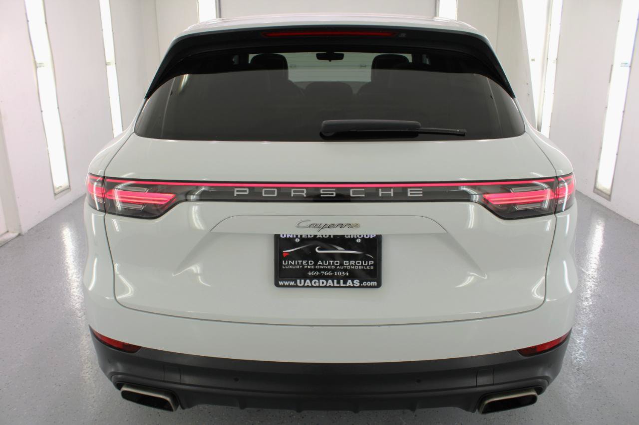 Used 2020 Porsche Cayenne AWD/4WD image 7