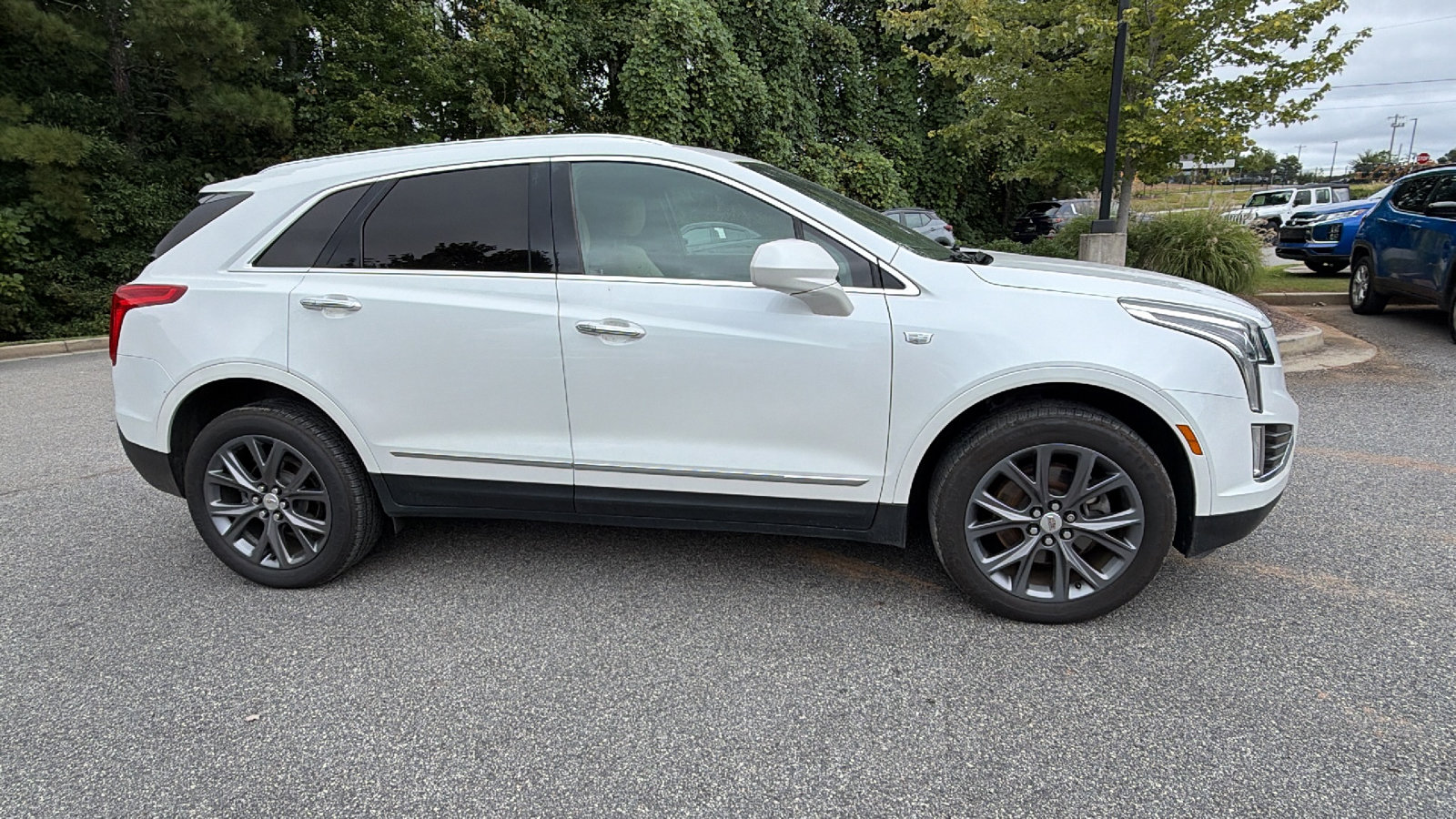 Used 2019 Cadillac XT5 FWD image 7