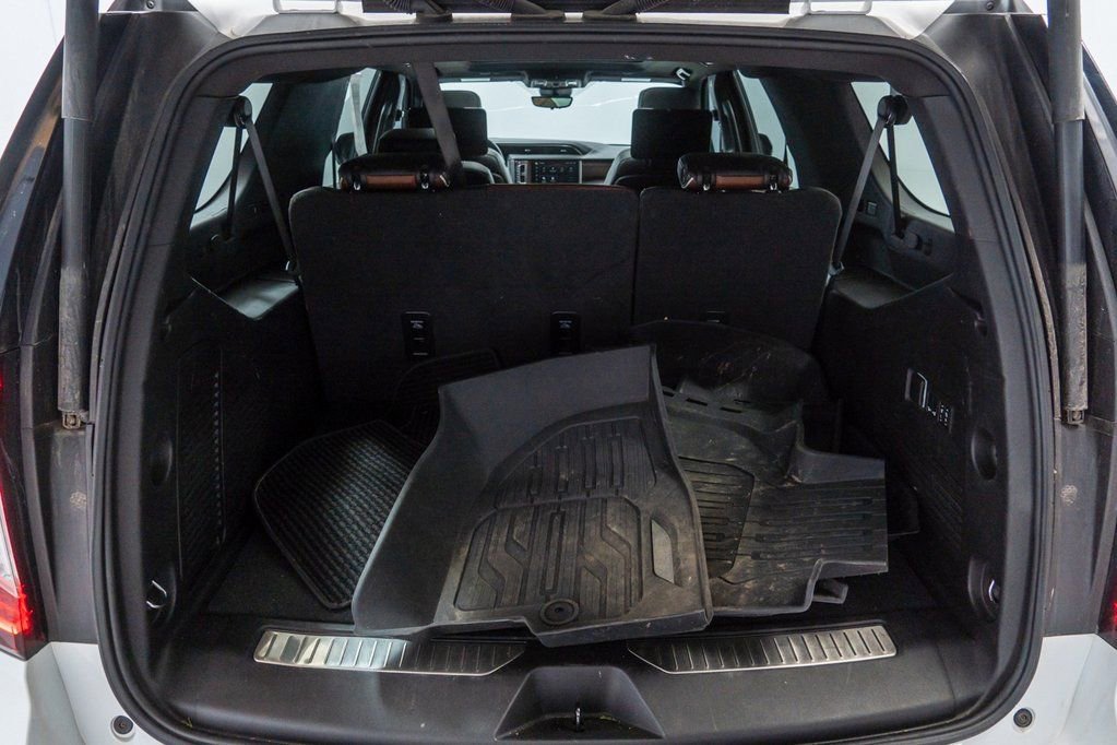 Used 2024 GMC Yukon XL Denali Ultimate image 32