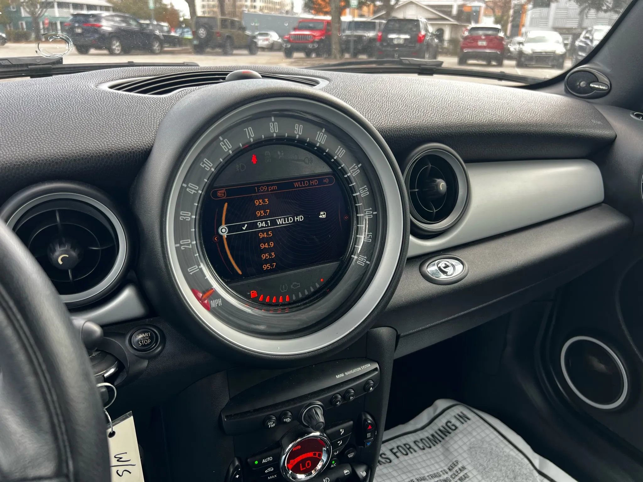 Used 2015 MINI Cooper Convertible image 18