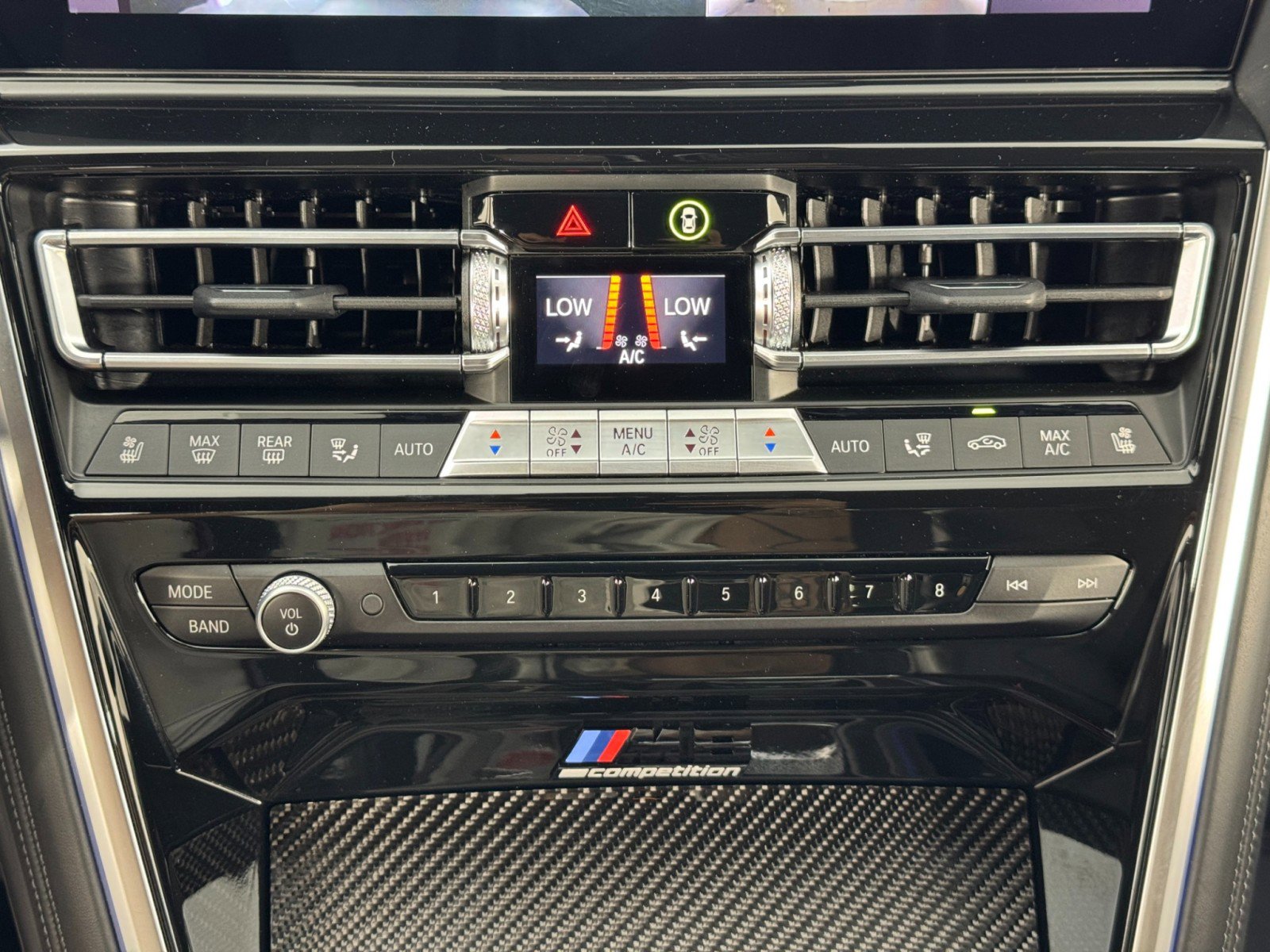 Used 2025 BMW M8 Competition image 28