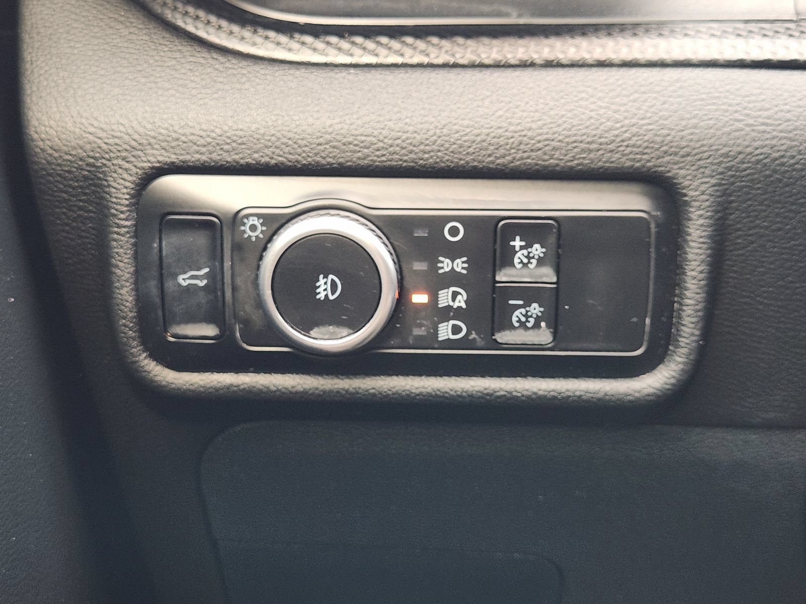 Used 2023 Ford Explorer ST w/ Equipment Group 401A AWD/4WD image 24