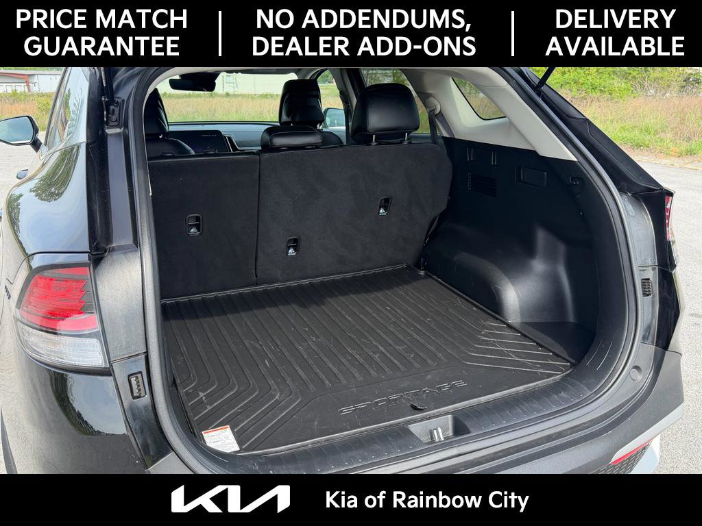 Used 2024 Kia Sportage EX image 10