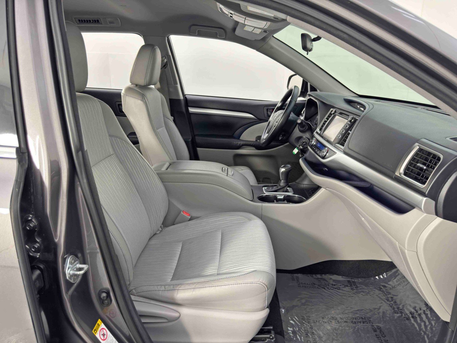 Used 2016 Toyota Highlander Plus image 14