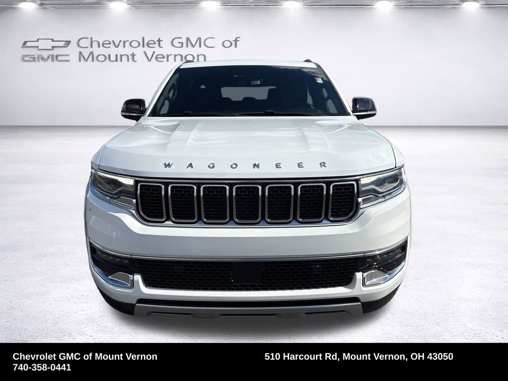 Used 2024 Jeep Wagoneer L Series II w/ Flexible Seating Group AWD/4WD image 9