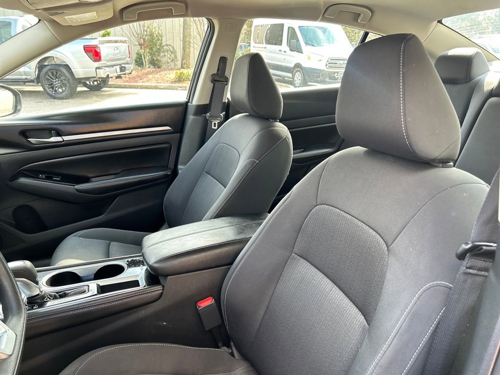 Used 2023 Nissan Altima 2.5 SV image 10