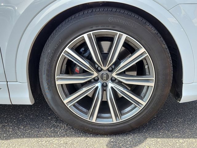 Used 2023 Audi SQ8 Premium Plus w/ Executive Package image 7