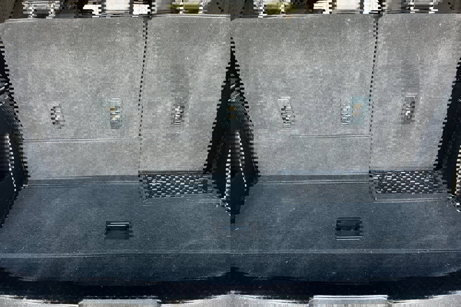 Used 2020 Ford Expedition XLT w/ Equipment Group 202A AWD/4WD image 18