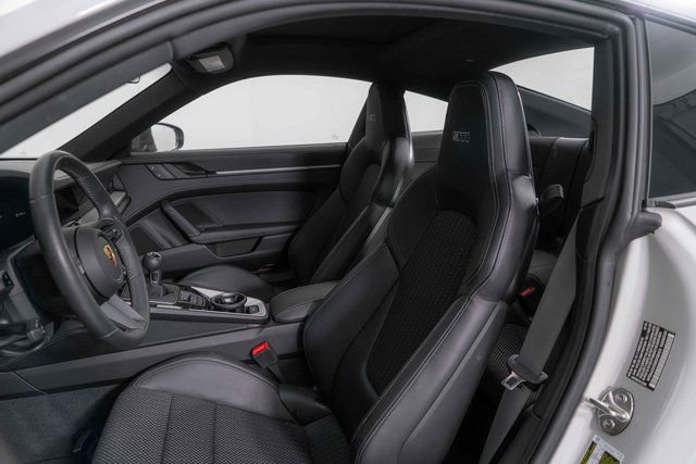Used 2024 Porsche 911 Carrera T image 15