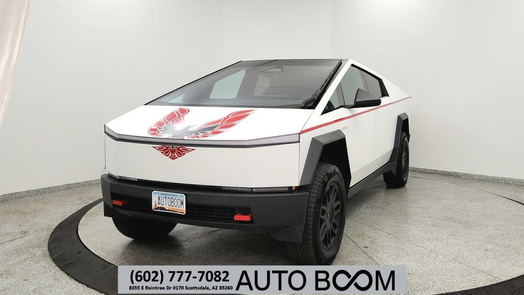 Used 2024 Tesla Cybertruck AWD Crew Cab image 1