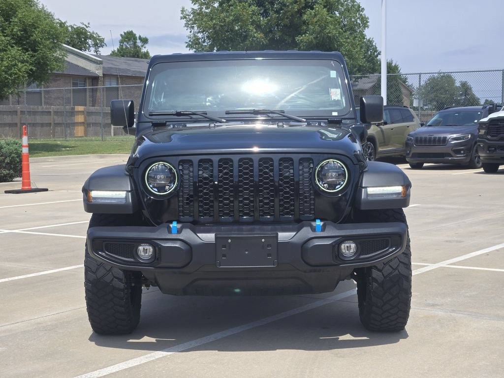 Used 2023 Jeep Wrangler Unlimited w/ Cold Weather Group AWD/4WD image 2