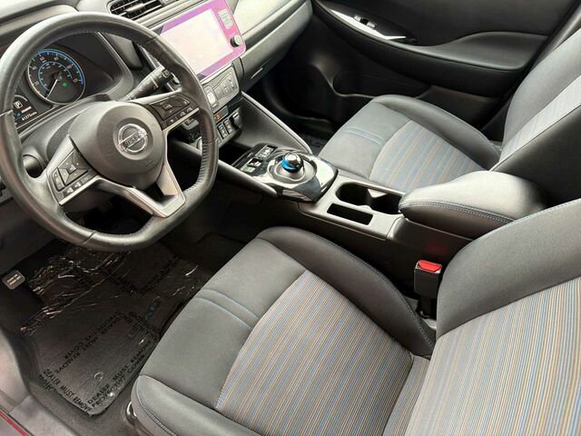 Used 2021 Nissan Leaf SV image 11