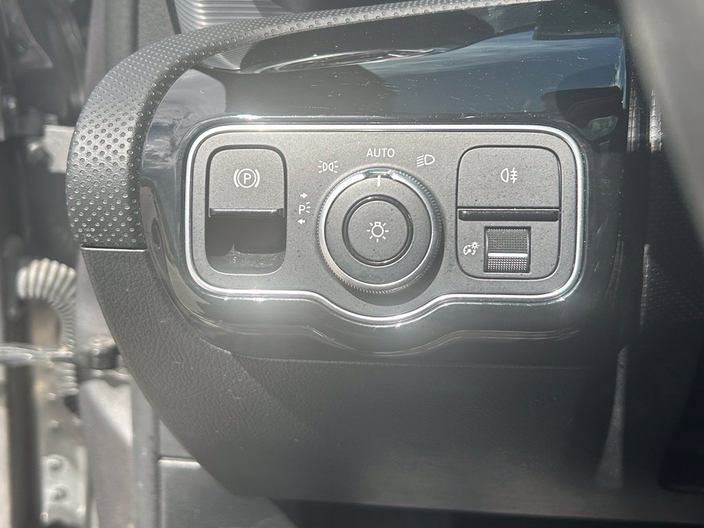 Used 2022 Mercedes-Benz A 220 4MATIC image 17