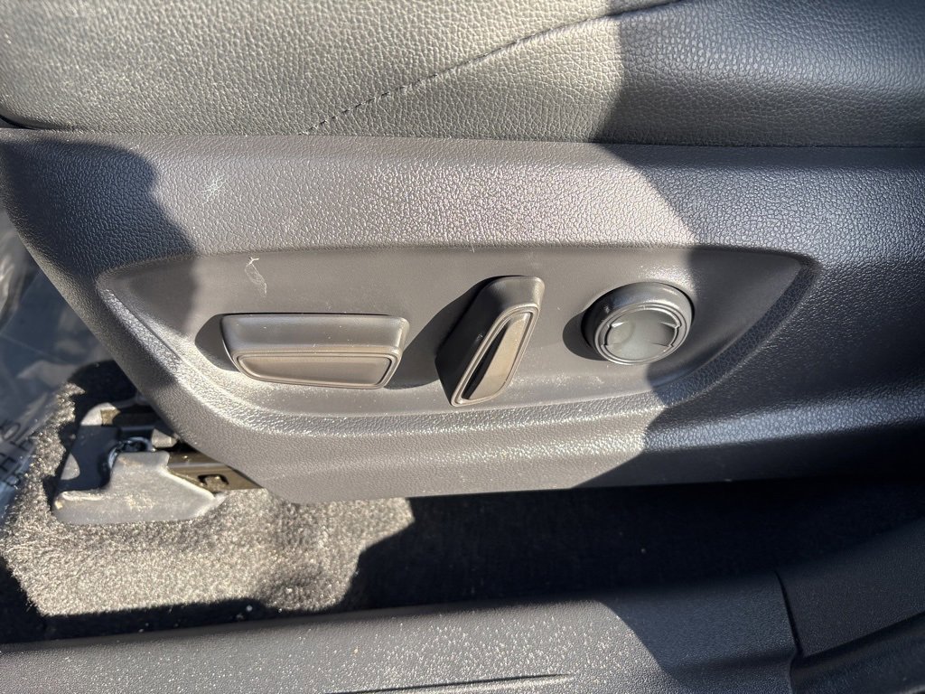 Certified 2023 Subaru Solterra AWD image 19