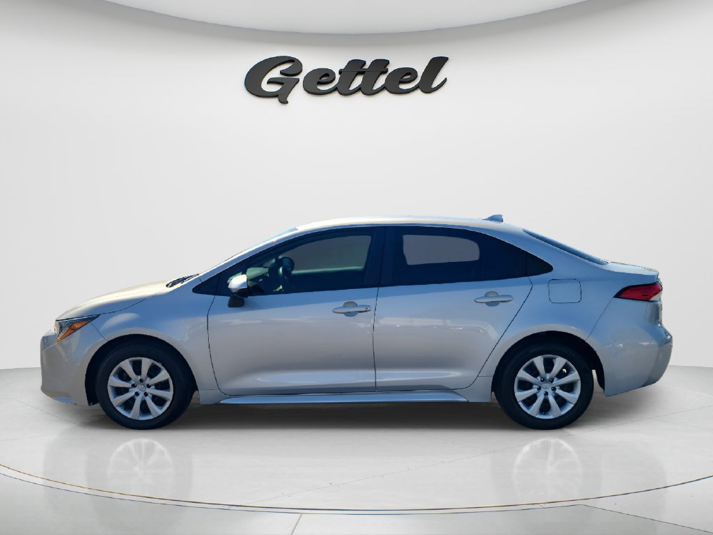 Used 2024 Toyota Corolla LE FWD image 8