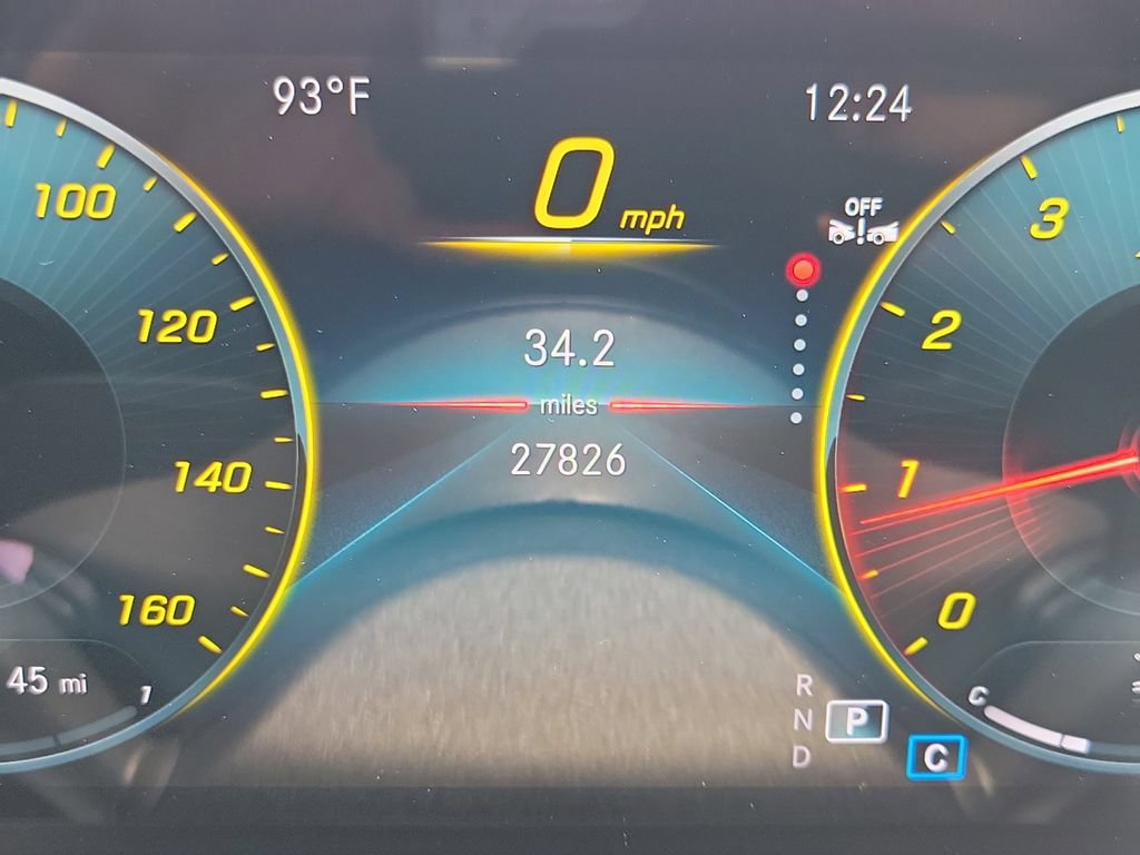 Used 2023 Mercedes-Benz GLB 250 image 31