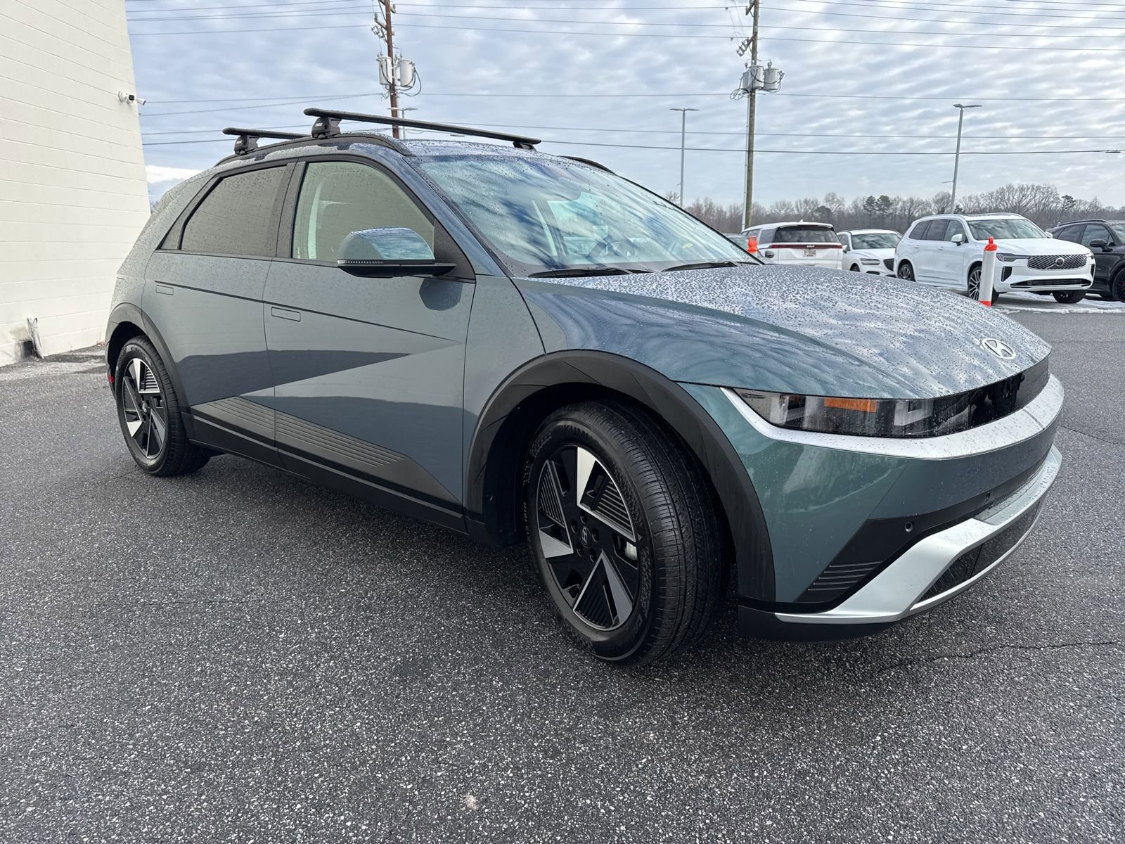 Used 2025 Hyundai Ioniq 5 SEL image 3