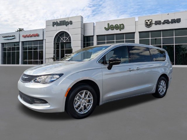 New 2026 Chrysler Voyager LX FWD image 8