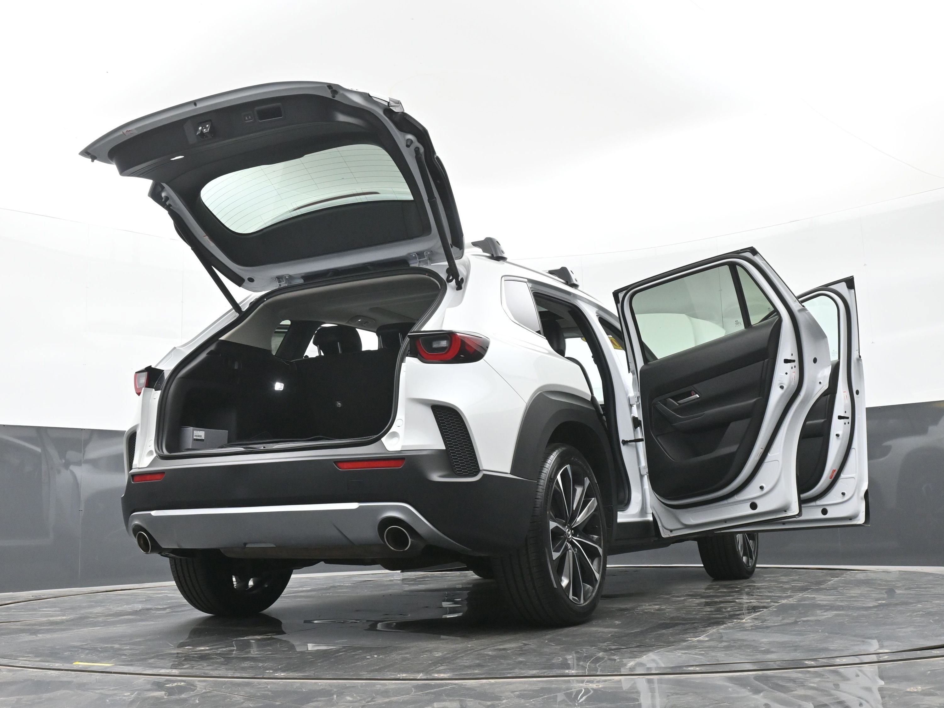 Used 2024 MAZDA CX-50 AWD 2.5 Turbo image 49