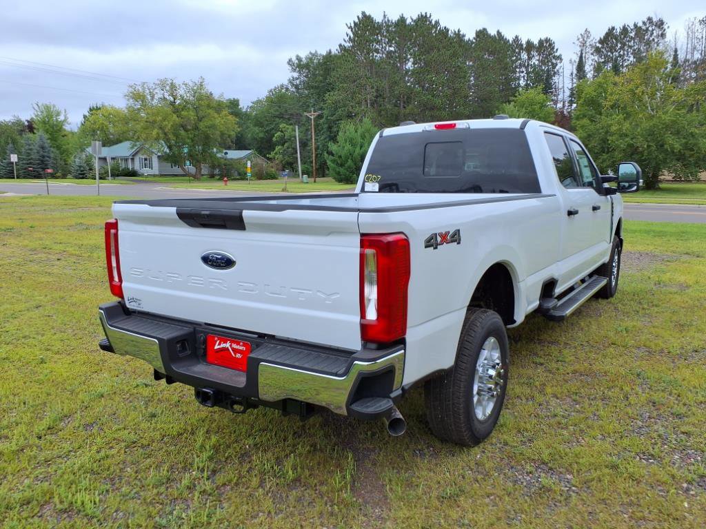 New 2026 Ford F350 XLT image 3