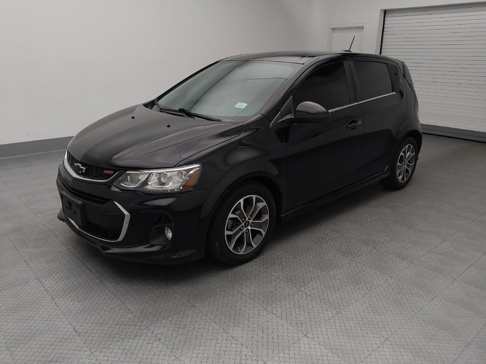 Used 2019 Chevrolet Sonic LT FWD image 2