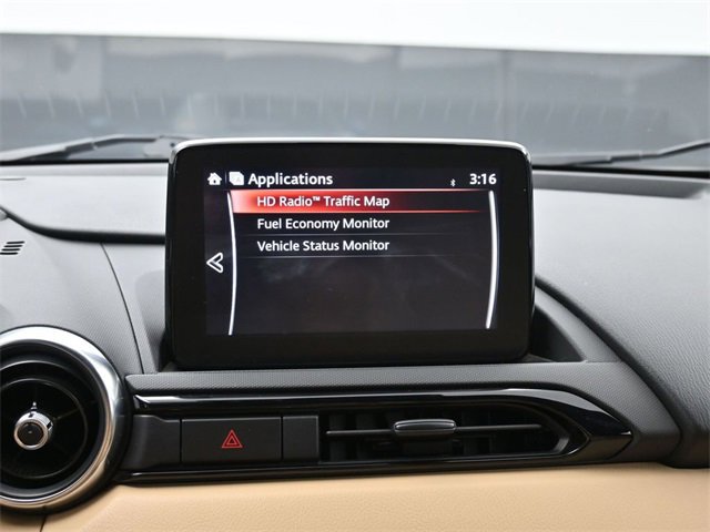 Used 2022 Volvo V60 T5 Cross Country w/ Advanced Package image 16