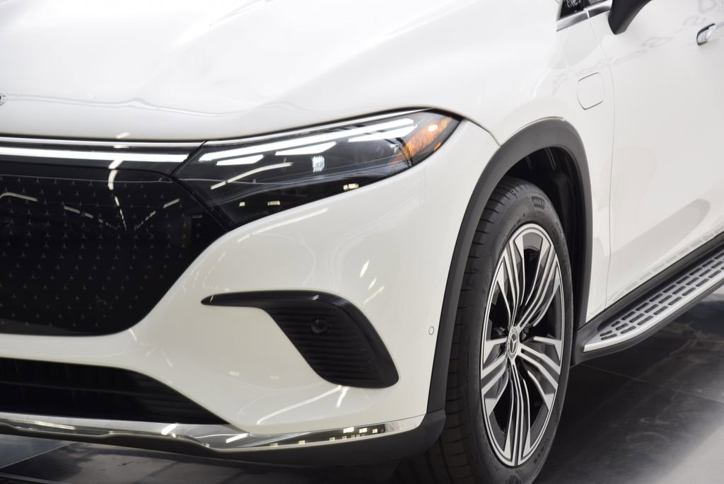 Used 2025 Mercedes-Benz EQS 450+ SUV image 11